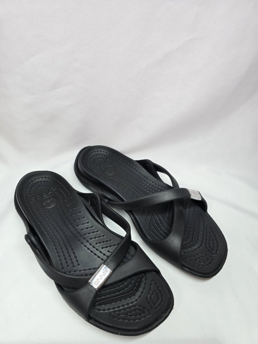 Crocs Women’s Adara Black Sandals US 8 Rubber Slip-On- Discontinued Style